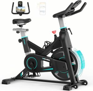 Bicicleta estática de realidad virtual AJ Spinning VR con pantalla y controladores.